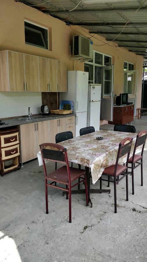 Tikhaya Gavan Guest House Gagry Exterior photo