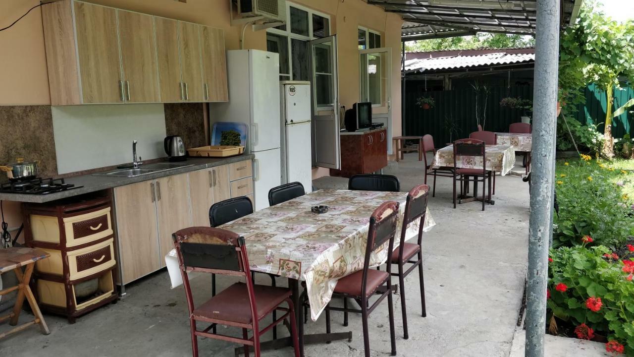Tikhaya Gavan Guest House Gagry Exterior photo